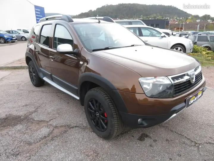 Dacia Duster 2010 photo 4