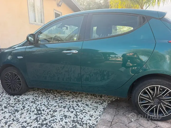 Lancia Ypsilon 2018 photo 4