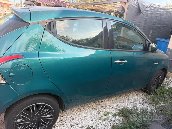 Lancia Ypsilon 2018 photo 5