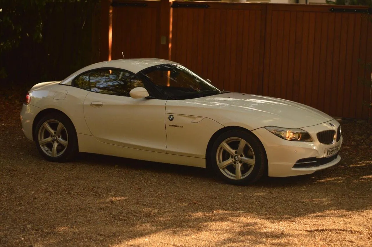 BMW Z4 2011 photo 2