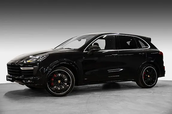Porsche Cayenne Gts 2016 photo 2