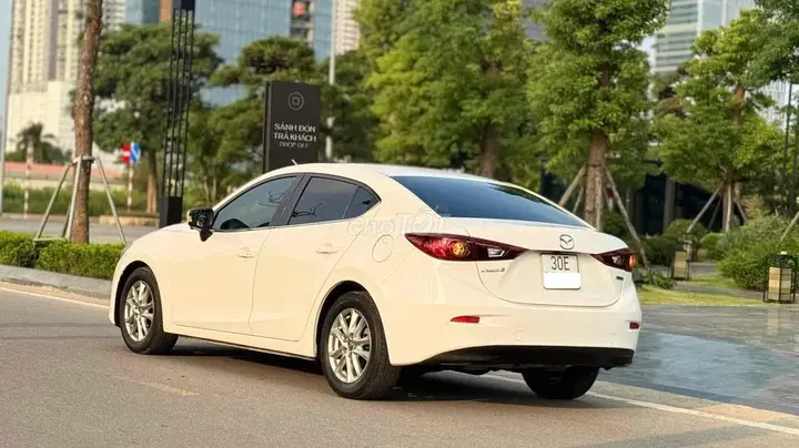Mazda 3 2016 photo 4