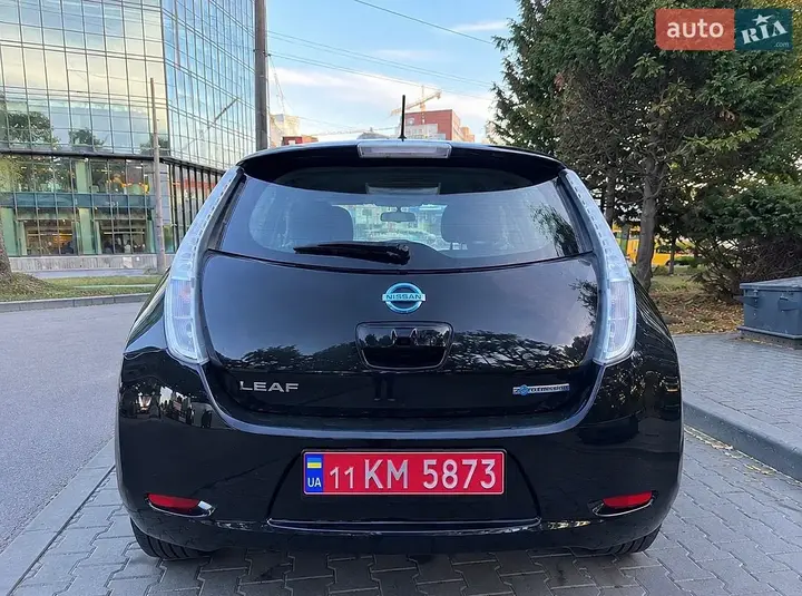 Nissan Leaf 2015 photo 5