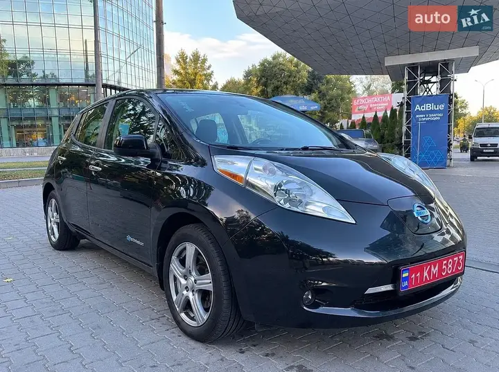 Nissan Leaf 2015 photo 2