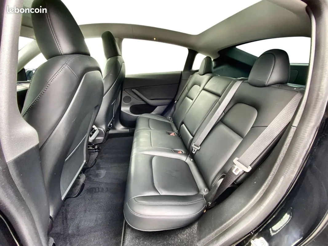 Tesla Model Y 2023 photo 5