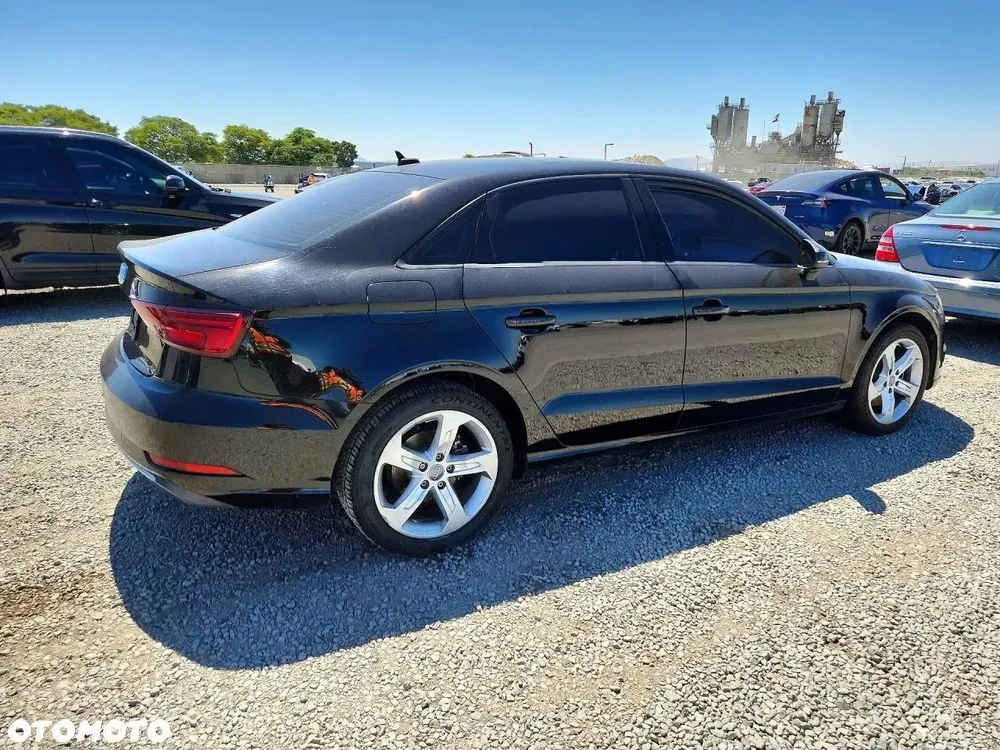 Audi A3 Limousine 2017 photo 4