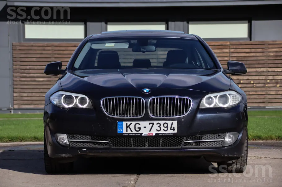 BMW 530D 2013 photo 2