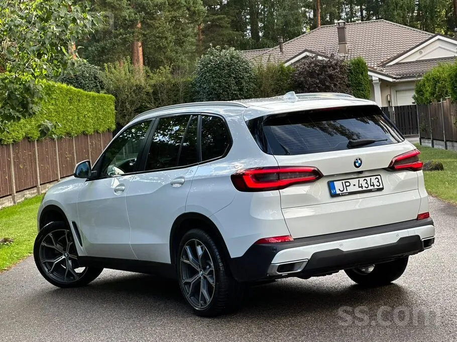BMW X5 2022 photo 4