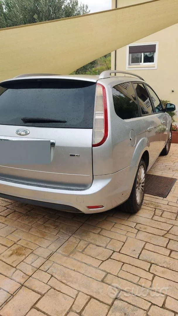 Ford Focus 2009 photo 3