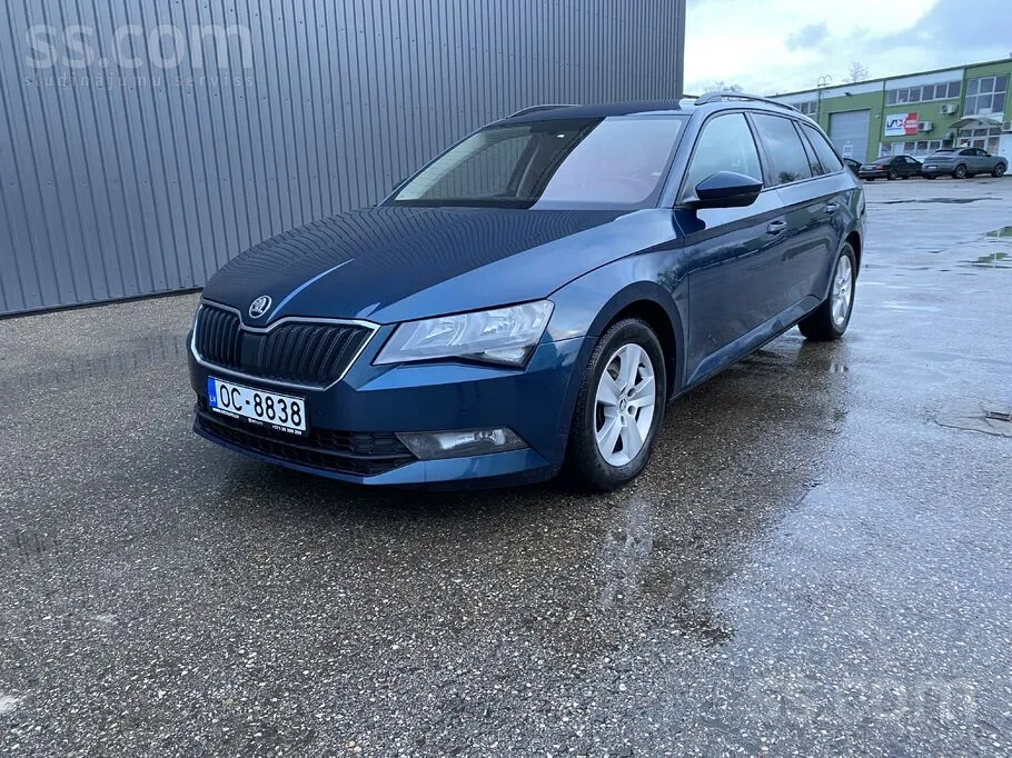 Skoda Superb 2015 photo 2