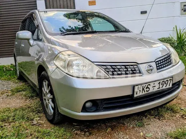Nissan Tiida 2008 photo 2