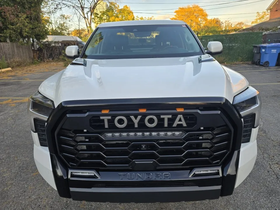 Toyota Tundra 2023 photo 2