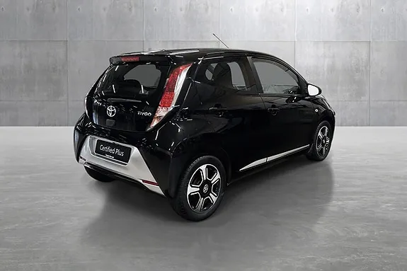 Toyota Aygo 2015 photo 5