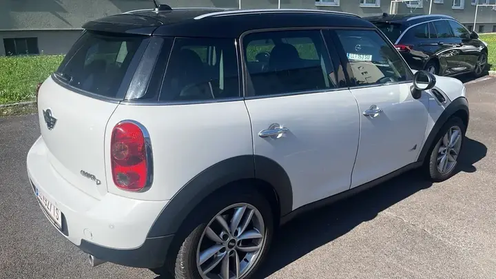 Mini Countryman 2011 photo 3