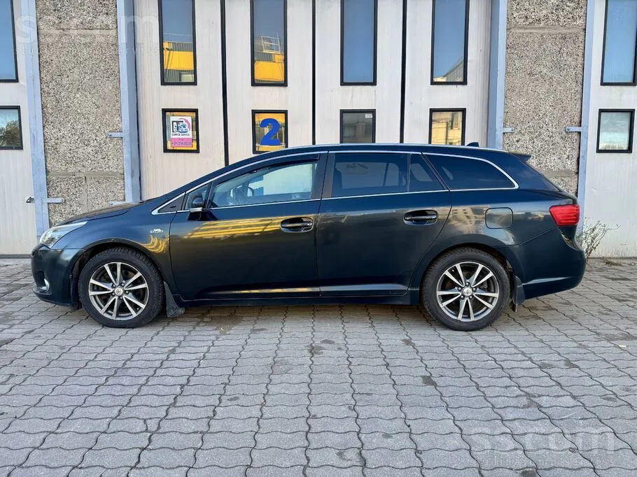 Toyota Avensis 2013 photo 5