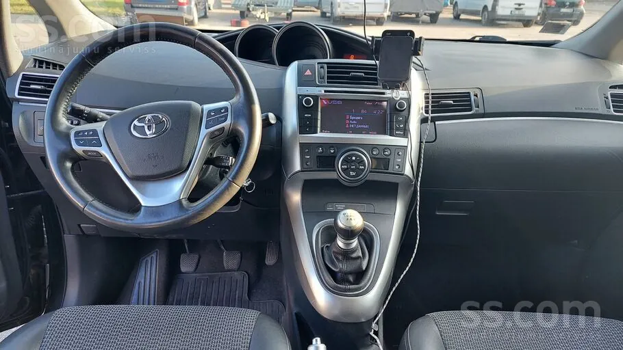 Toyota Verso 2014 photo 4