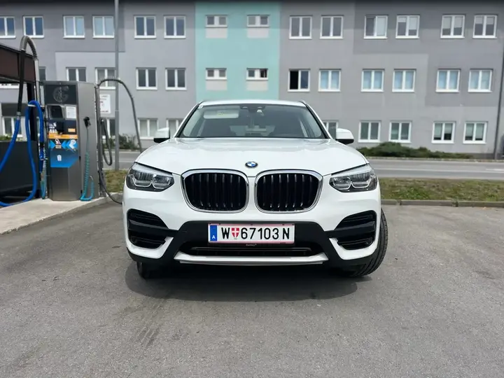 BMW X3 2019 photo 3