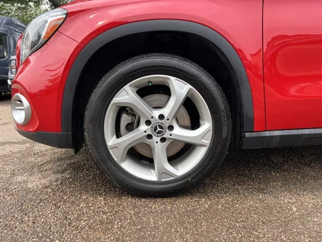 Mercedes-Benz Gla 2019 photo 3
