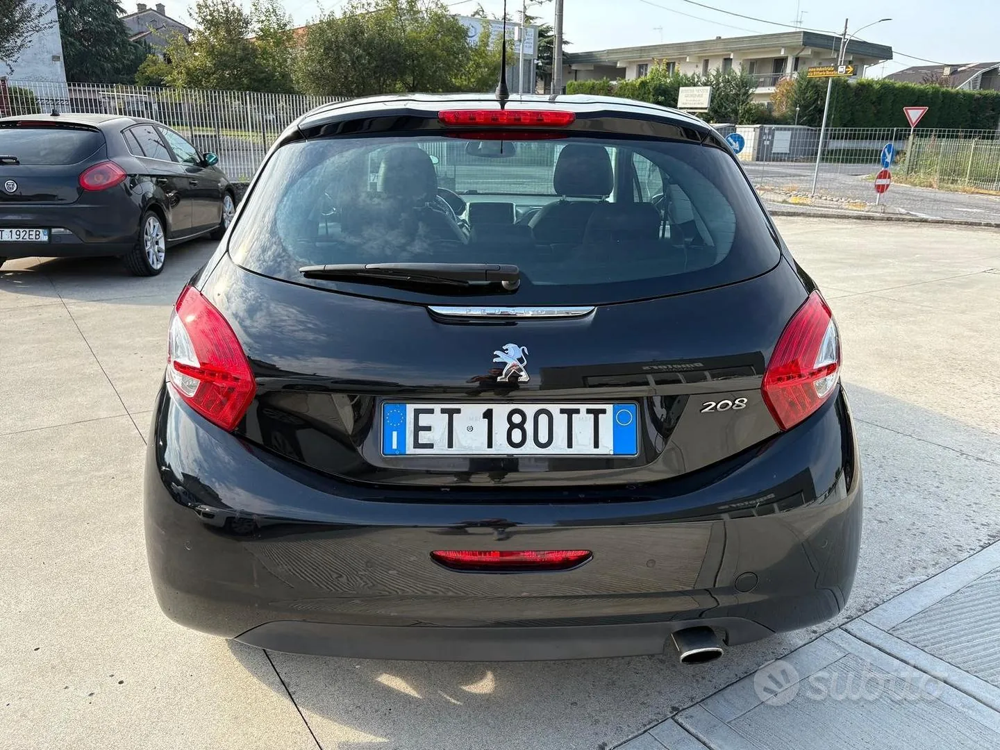 Peugeot 208 2014 photo 5