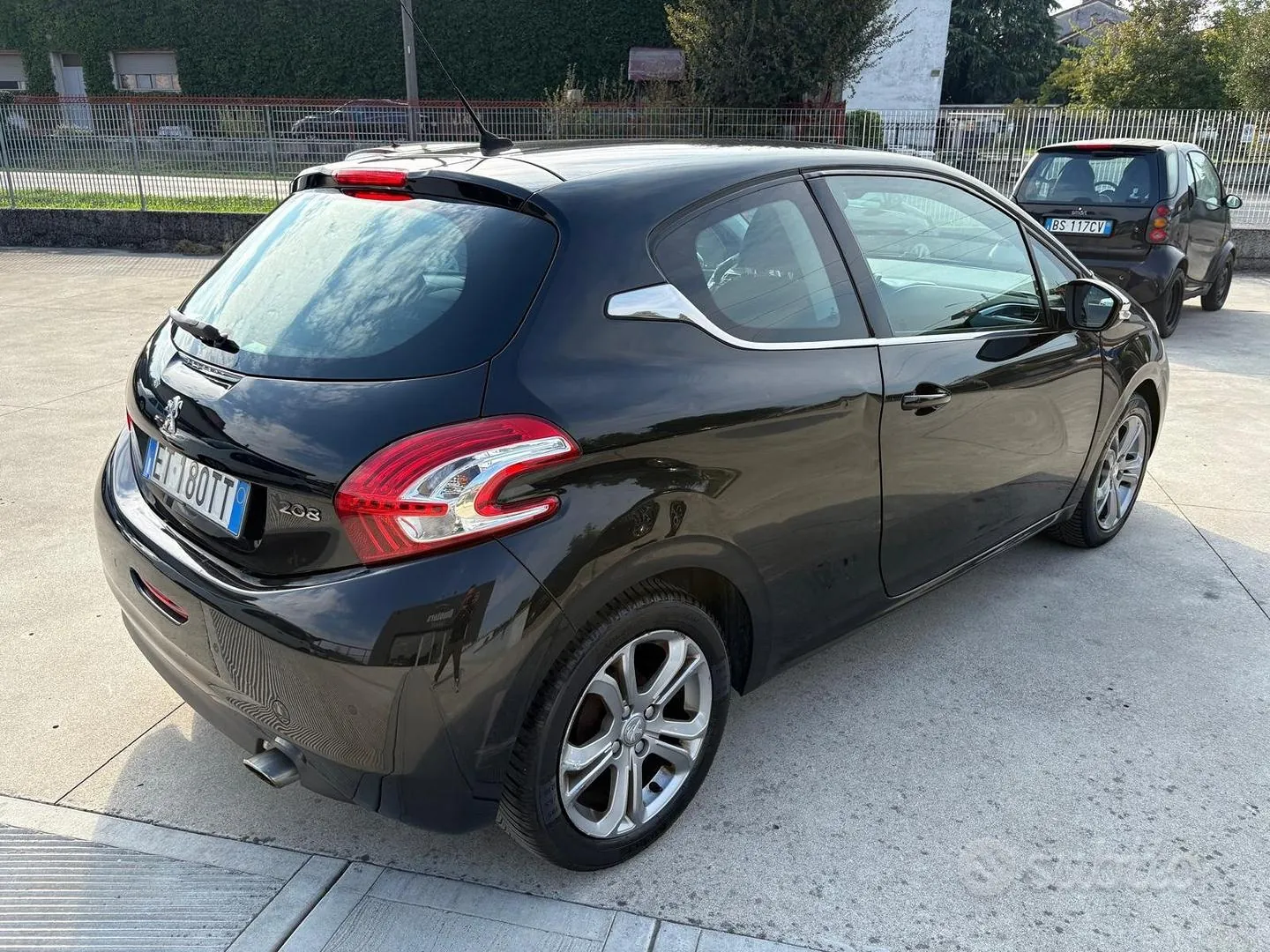 Peugeot 208 2014 photo 4