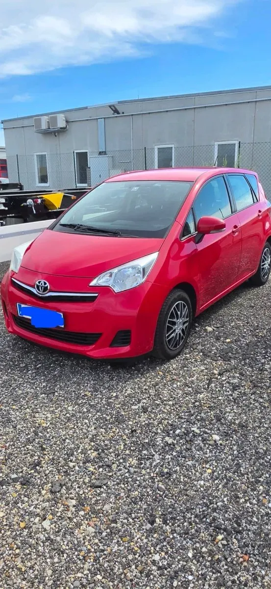 Toyota Verso 2013 photo 3