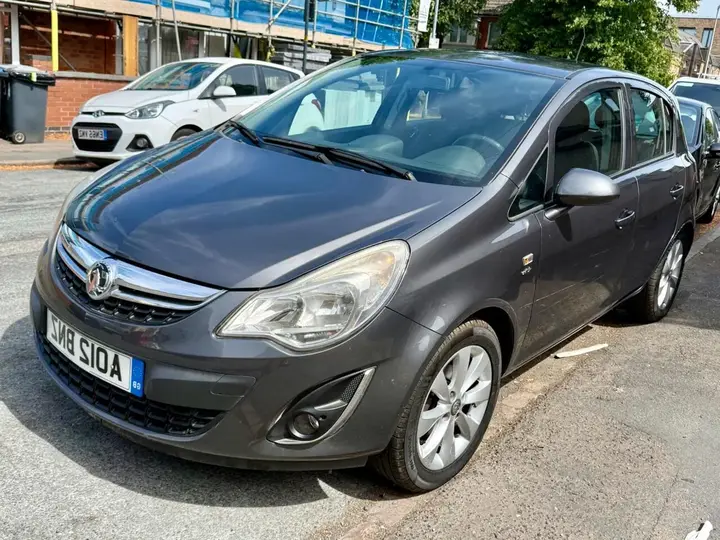 Vauxhall Corsa 2012 photo 2