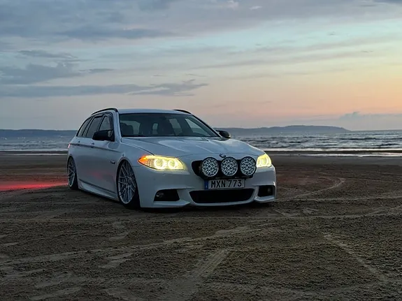 BMW 528I