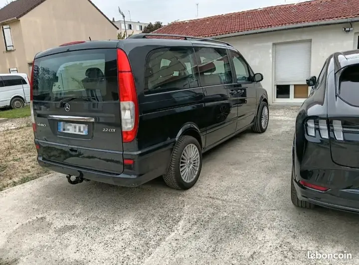 Mercedes-Benz Viano 2008 photo 2