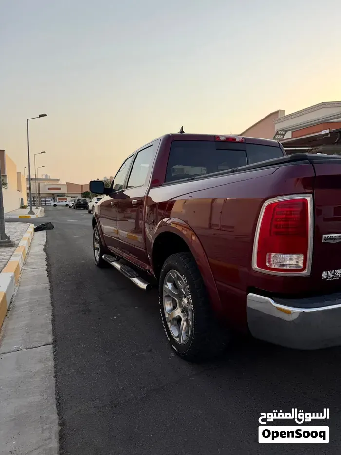 Dodge Ram Laramie 2018 photo 2