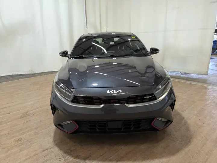 Kia Forte5 2023 photo 2