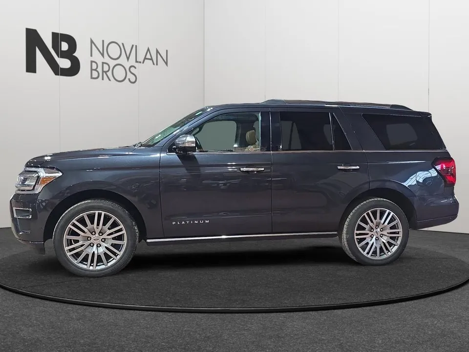 Ford Expedition 2024 photo 2