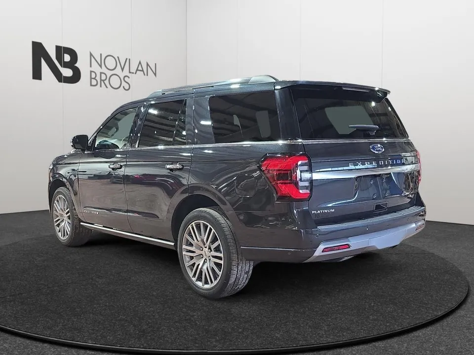 Ford Expedition 2024 photo 3