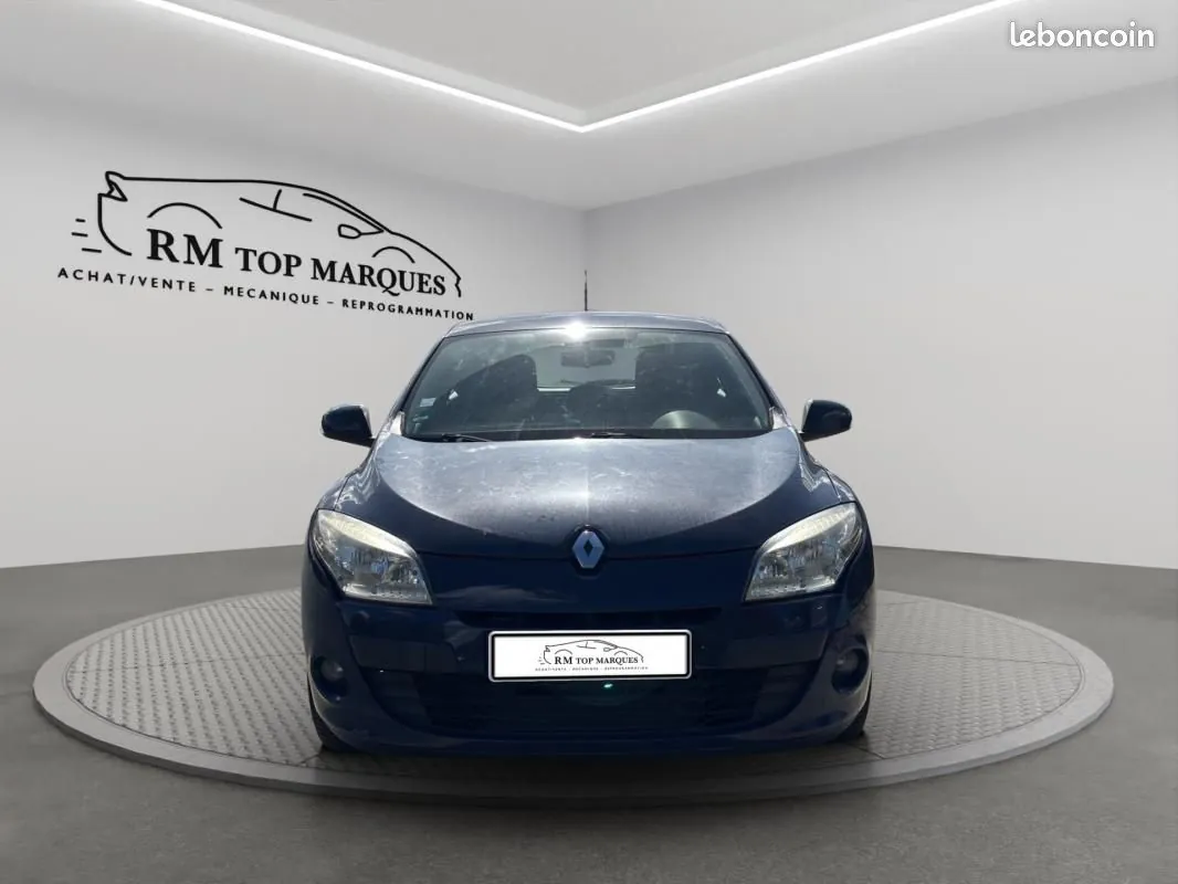 Renault Megane 2009 photo 2