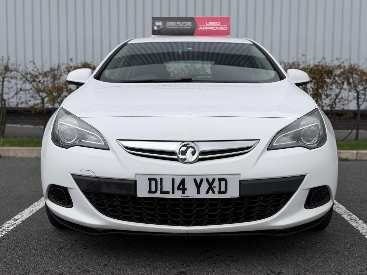 Vauxhall Astra Gtc 2014 photo 3