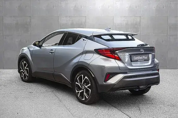 Toyota C-Hr 2020 photo 2