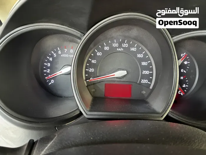 Kia Rio 2015 photo 3