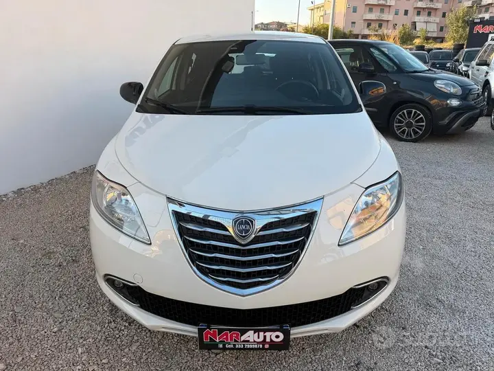 Lancia Ypsilon 2012 photo 4