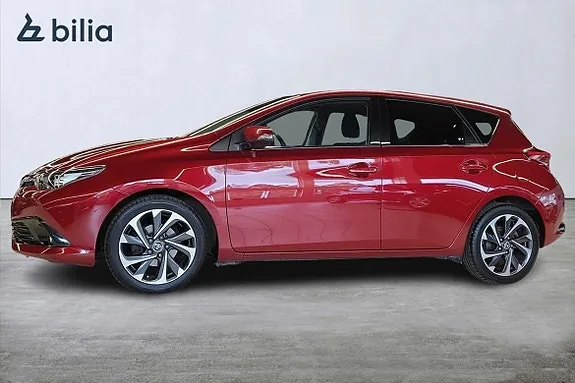 Toyota Auris 2017 photo 3