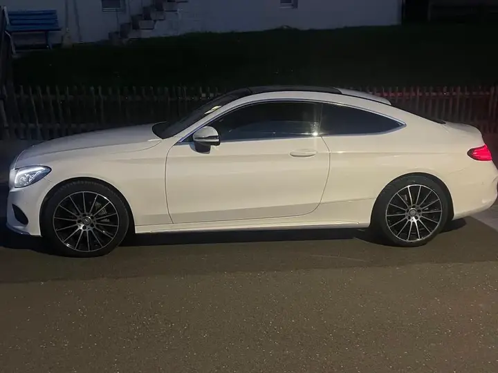 Mercedes-Benz C220 D Coupé