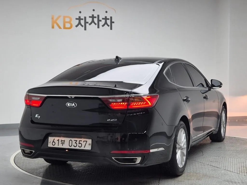 Kia K7 2016 photo 3