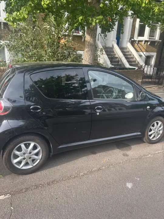 Toyota Aygo 2013 photo 2