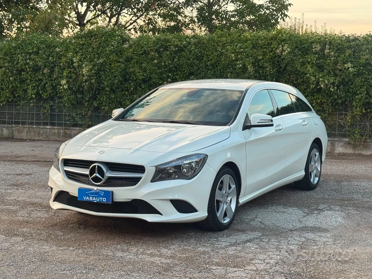 Mercedes-Benz Cla 2016 photo 2