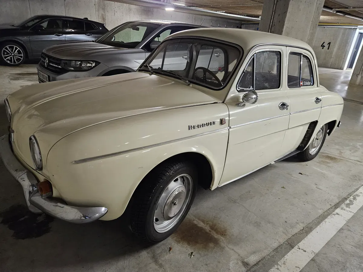 Renault Dauphine / Ondine