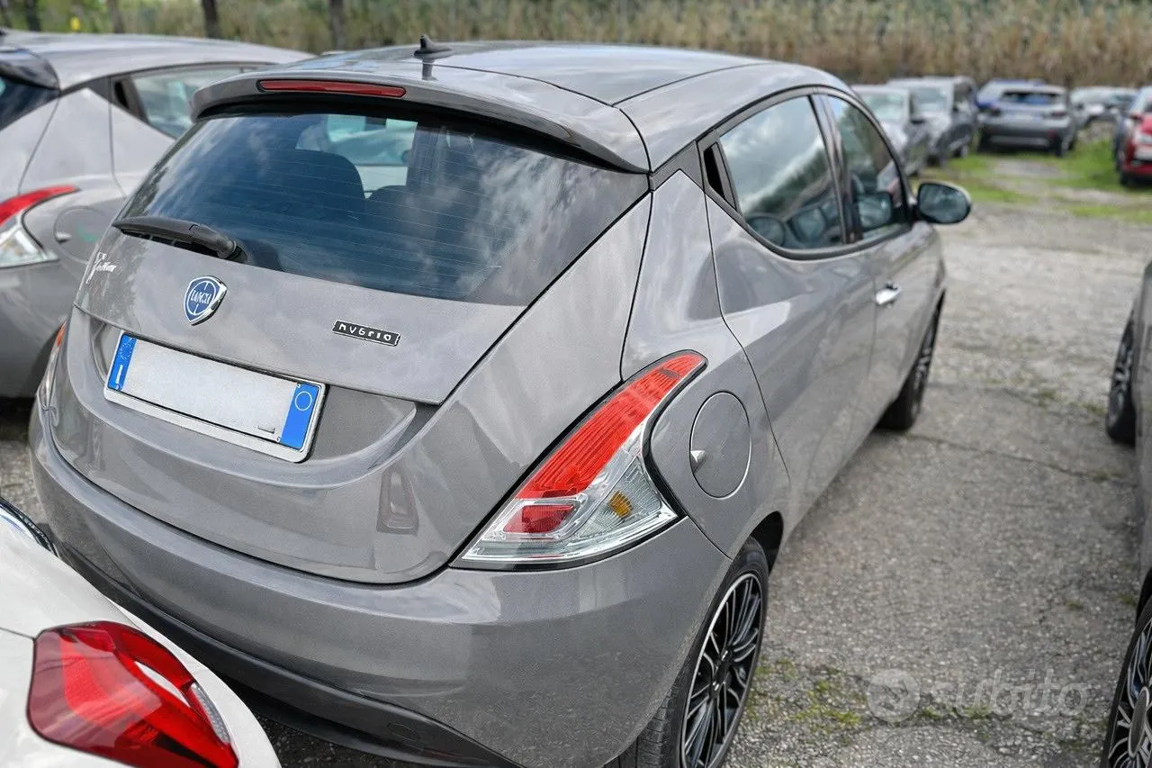 Lancia Ypsilon 2023 photo 3