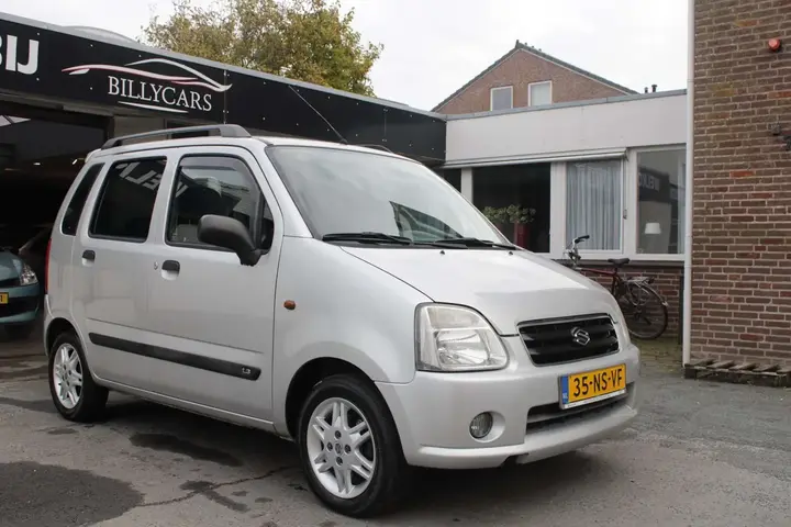 Suzuki Wagon R 2004 photo 3