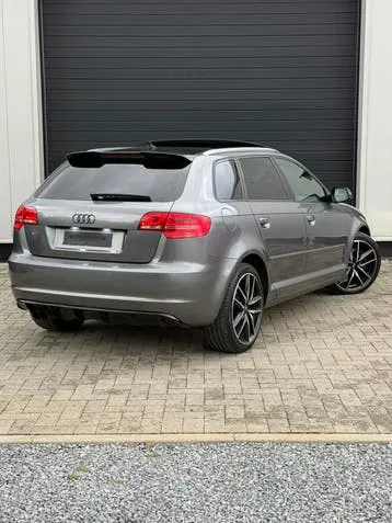 Audi A3 2010 photo 3