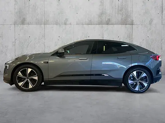 Polestar 4 2026 photo 2