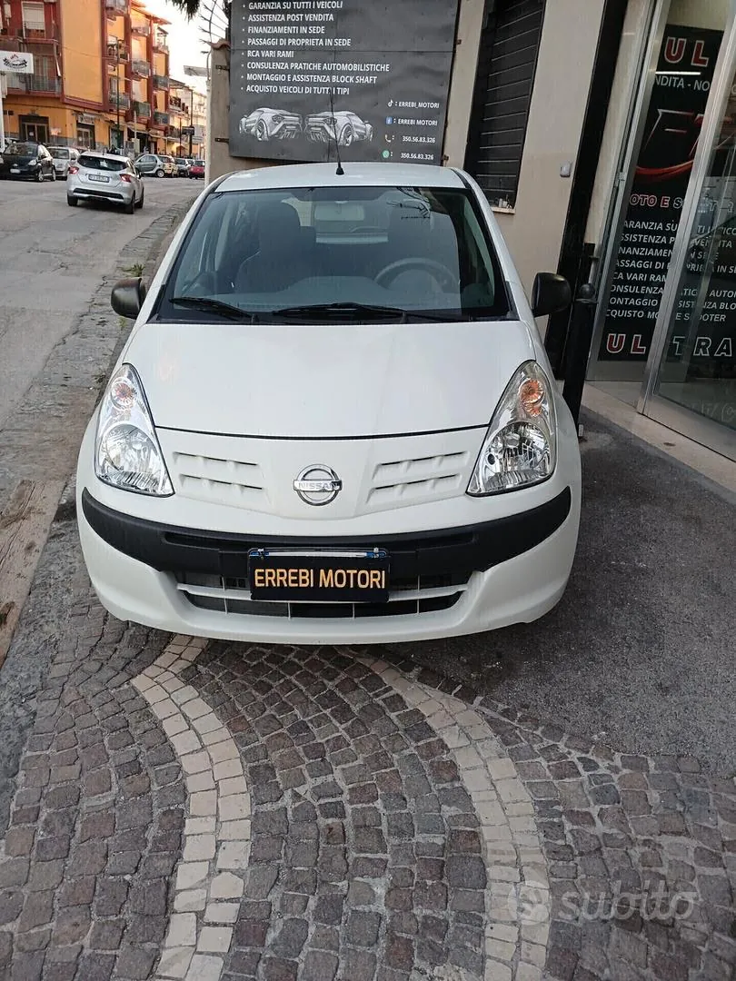 Nissan Pixo 2010 photo 2