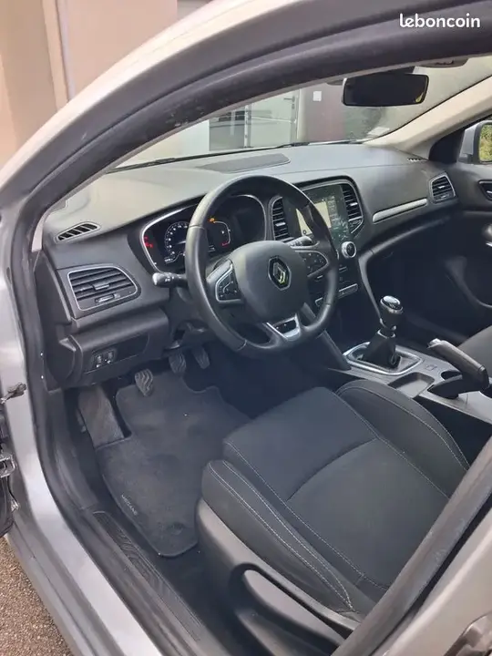 Renault Megane 2021 photo 3