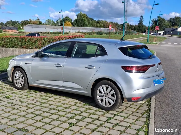 Renault Megane 2021 photo 2